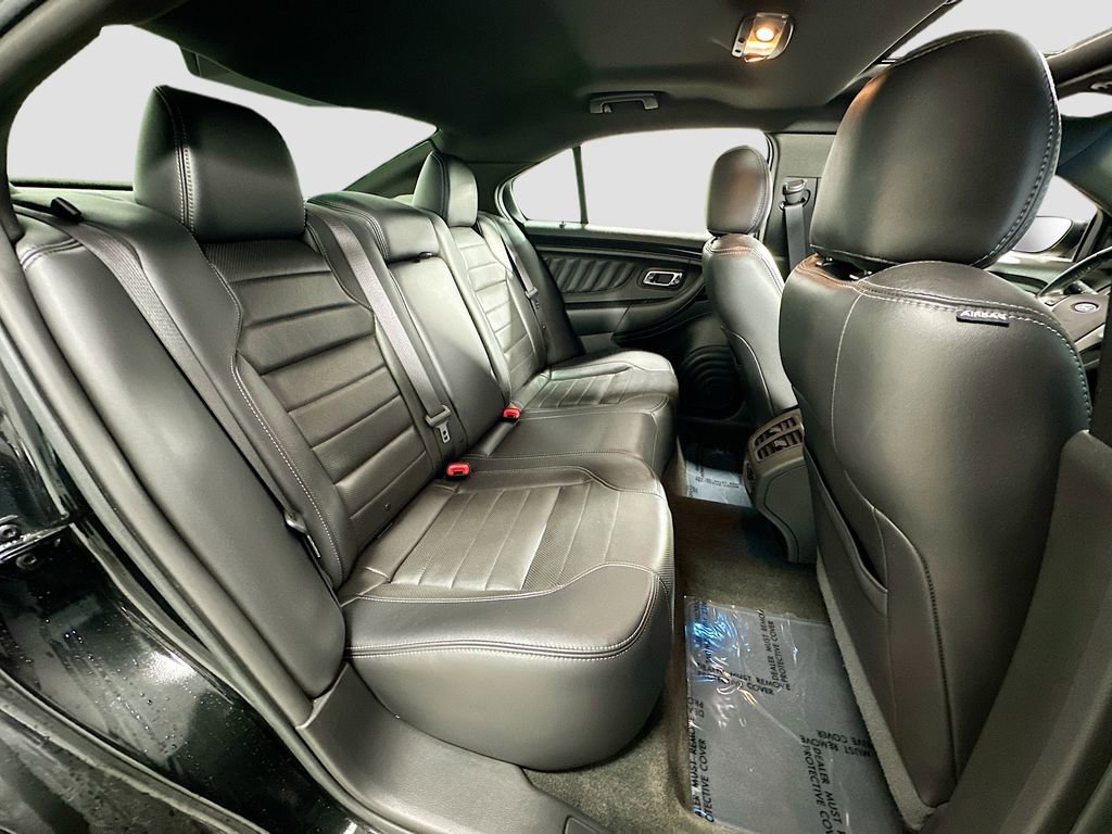 Used 2013 Ford Taurus SHO image 30
