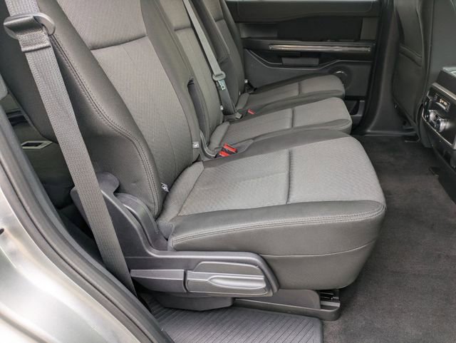Used 2020 Ford Expedition XLT image 17
