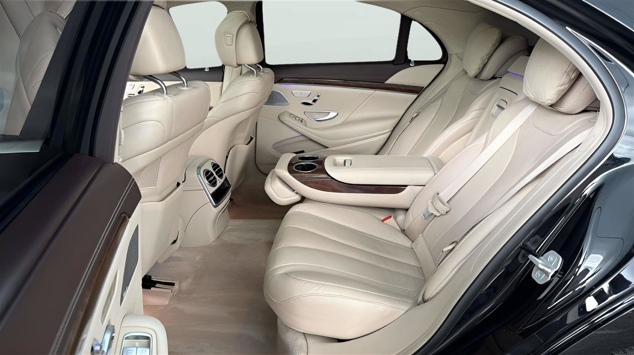 Used 2017 Mercedes-Benz S 550 Sedan image 24