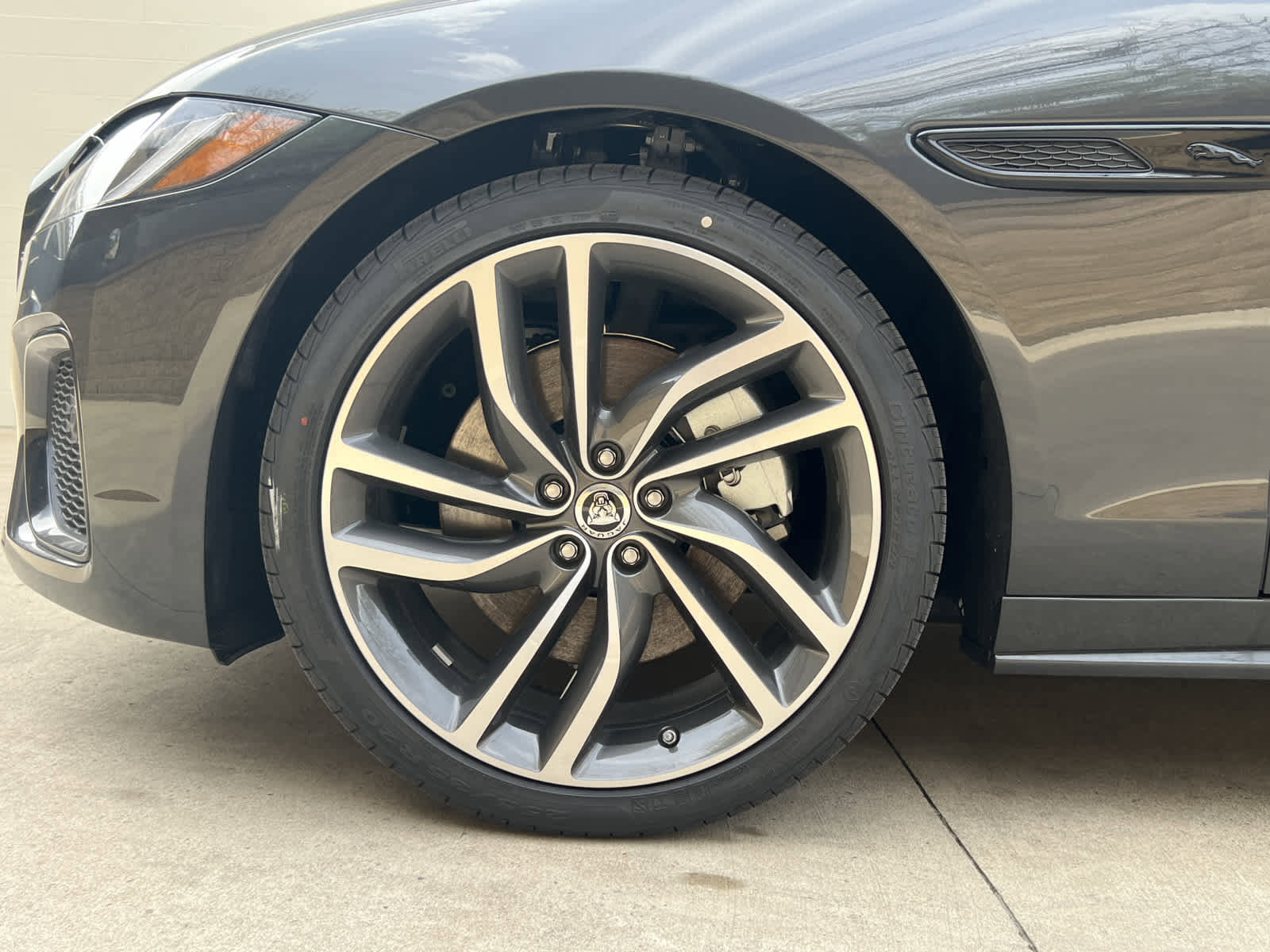 Used 2024 Jaguar XF R-Dynamic SE image 6