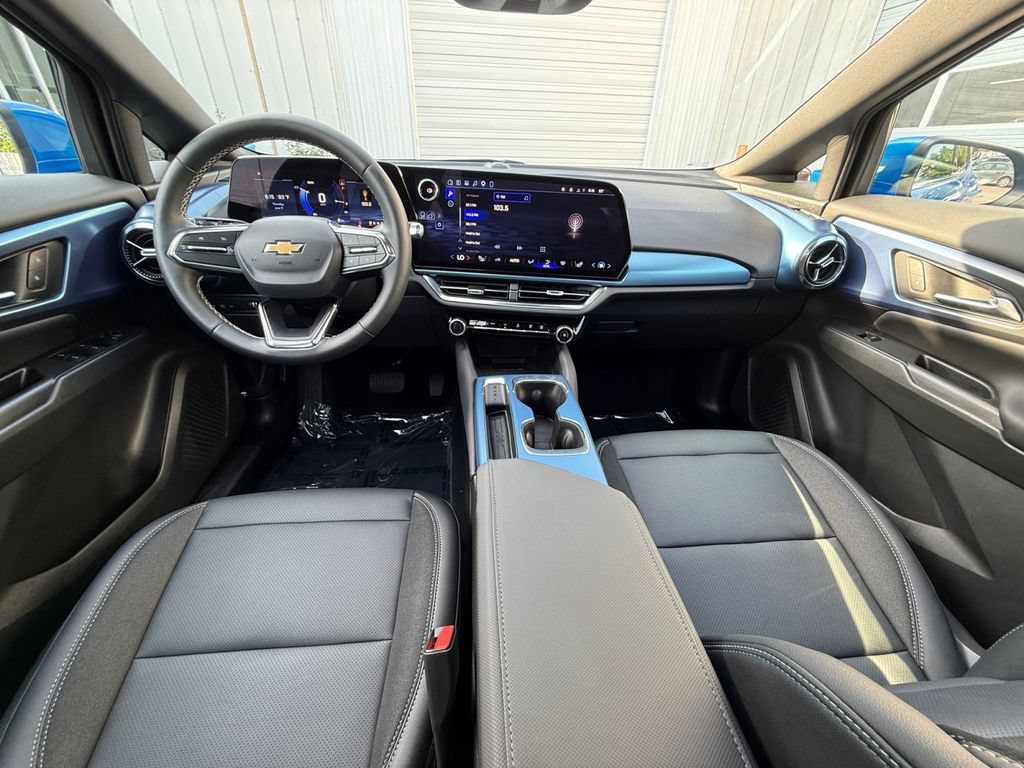 New 2026 Chevrolet Equinox EV LT FWD image 25