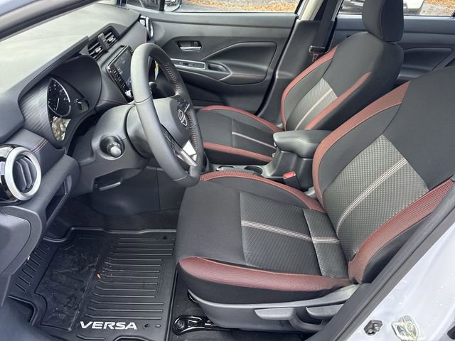 New 2025 Nissan Versa SR w/ Trunk Package FWD image 14