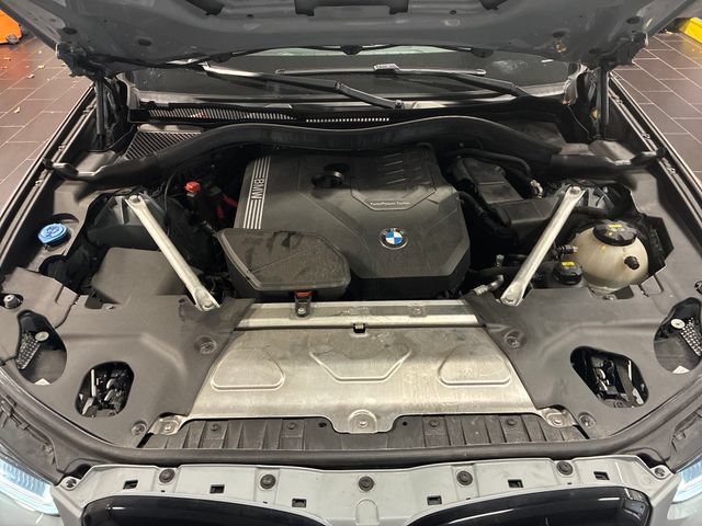 Used 2023 BMW X4 xDrive30i w/ M Sport Package AWD/4WD image 23