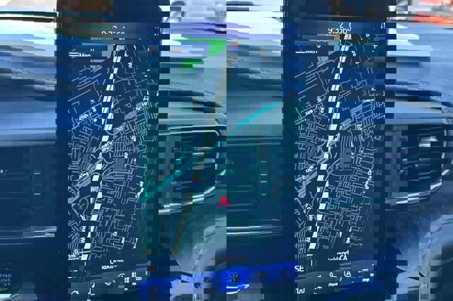 Used 2022 Ford Explorer Platinum w/ Equipment Group 601A image 23