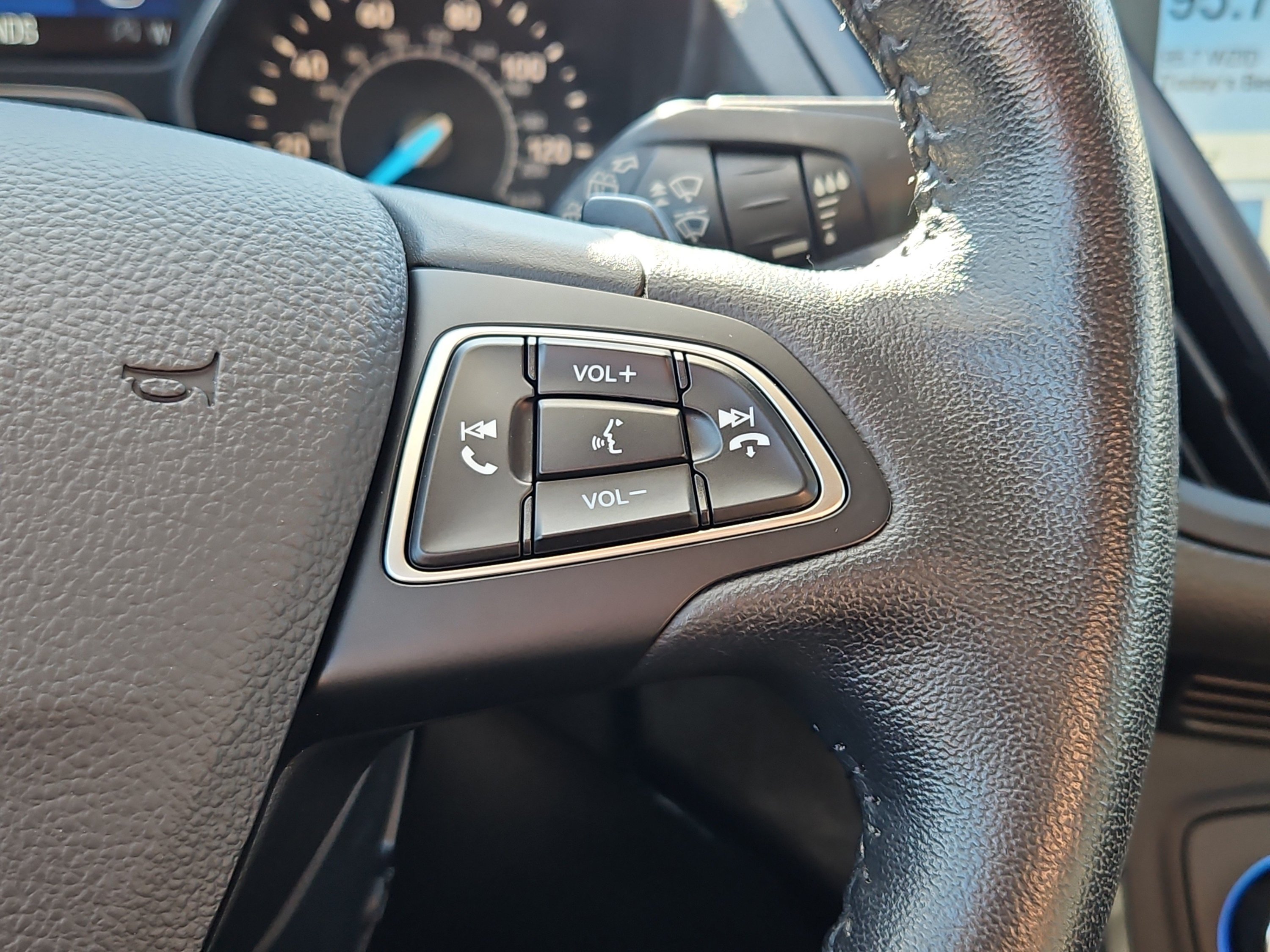 Used 2017 Ford Escape Titanium AWD/4WD image 20