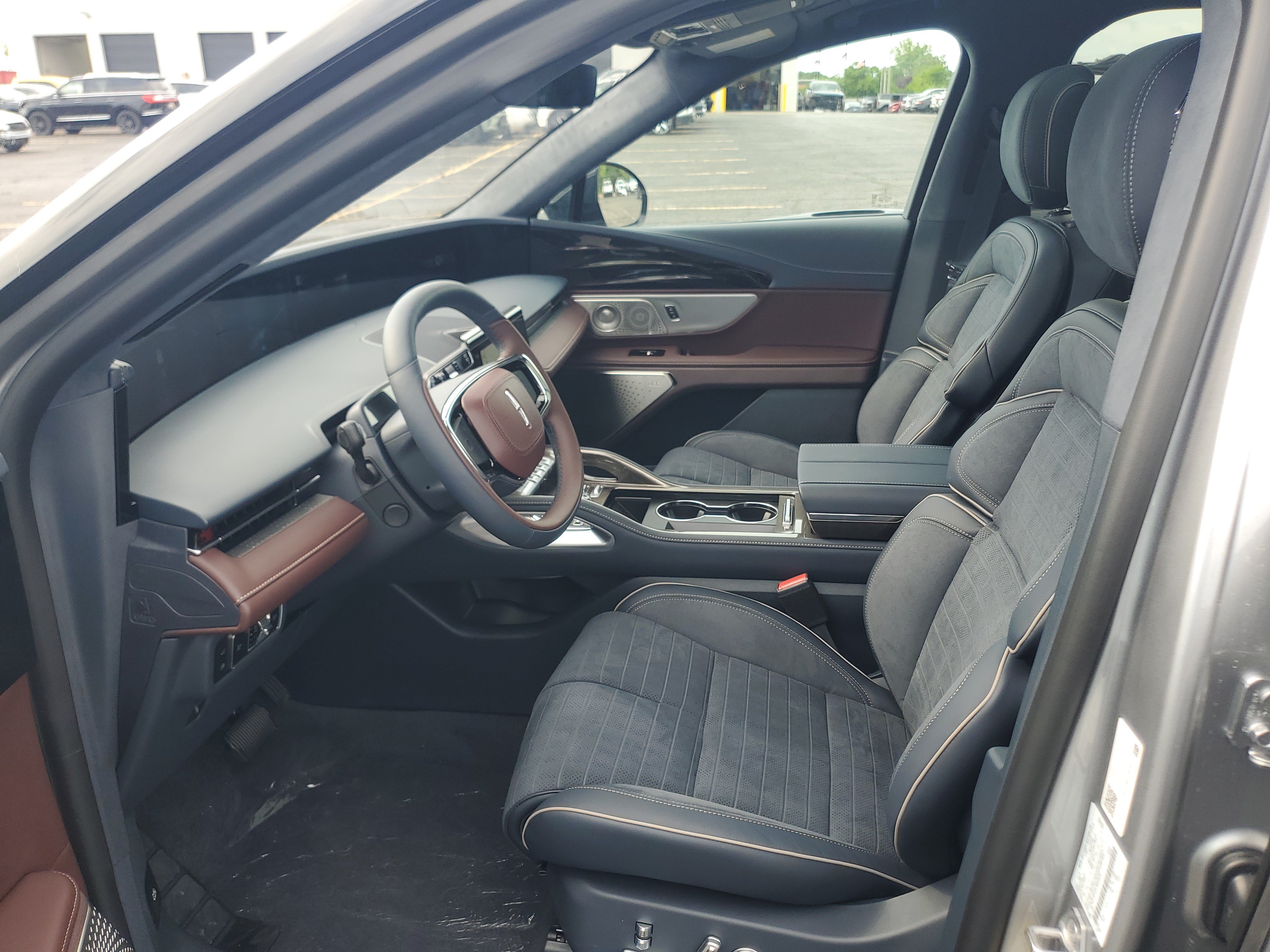 New 2026 Lincoln Nautilus Black Label AWD/4WD image 11