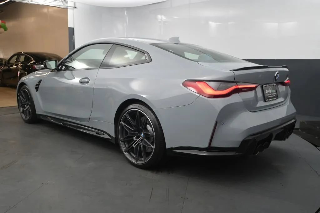 Used 2021 BMW M4 Competition RWD image 3