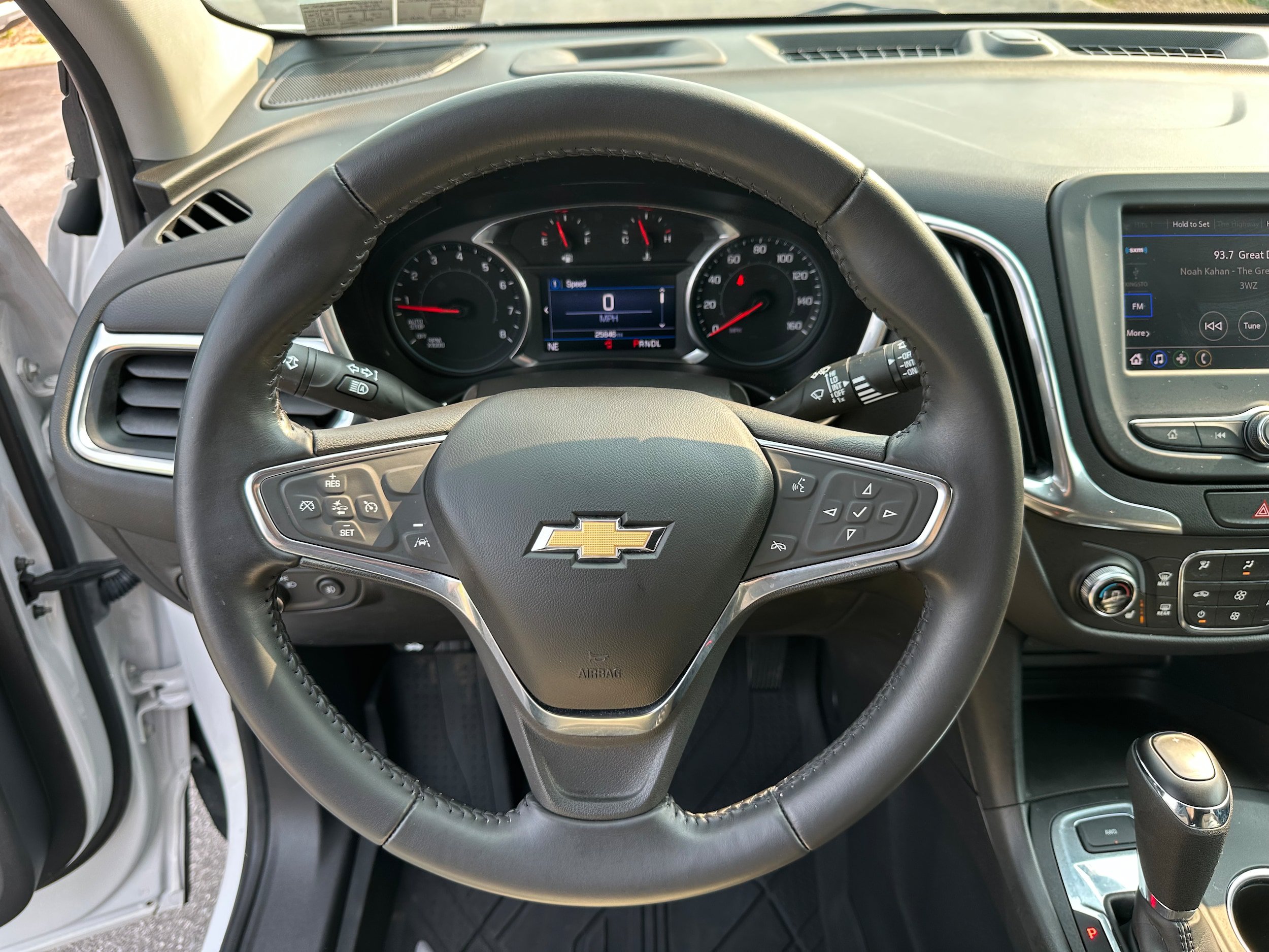Used 2021 Chevrolet Equinox LT AWD/4WD image 28