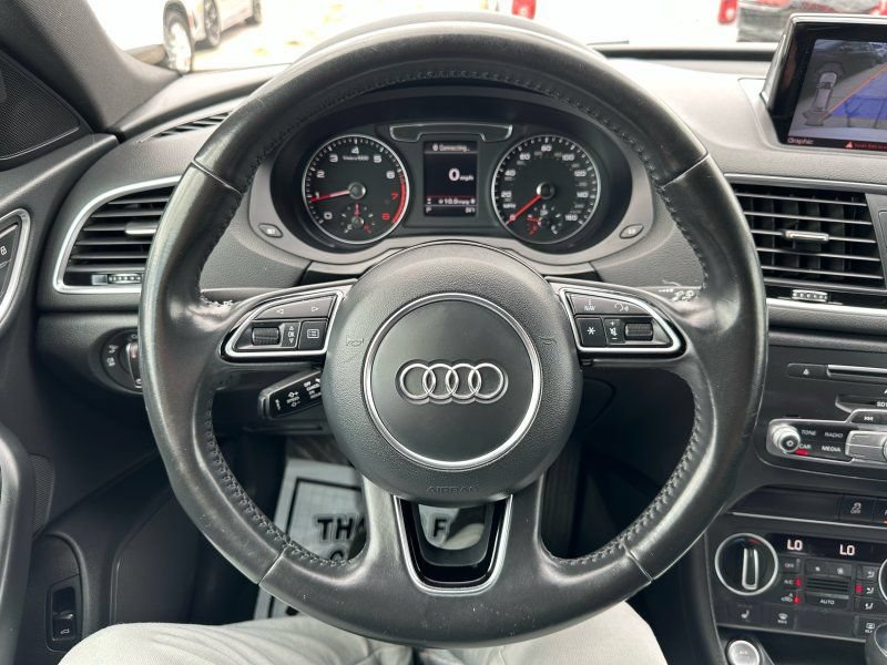 Used 2018 Audi Q3 2.0T Premium Plus w/ Premium Plus Package AWD/4WD image 18