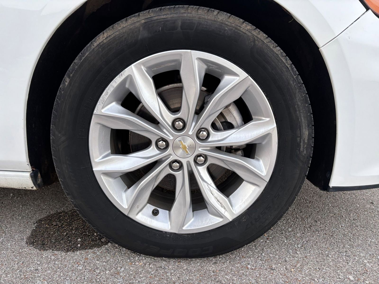 Used 2022 Chevrolet Malibu LT image 31