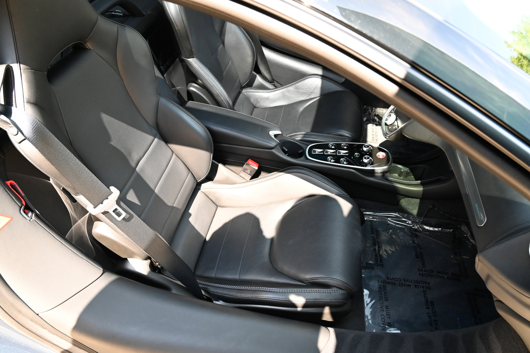 Used 2023 McLaren GT RWD image 42