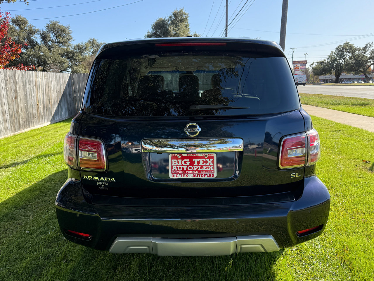 Used 2017 Nissan Armada SL image 9