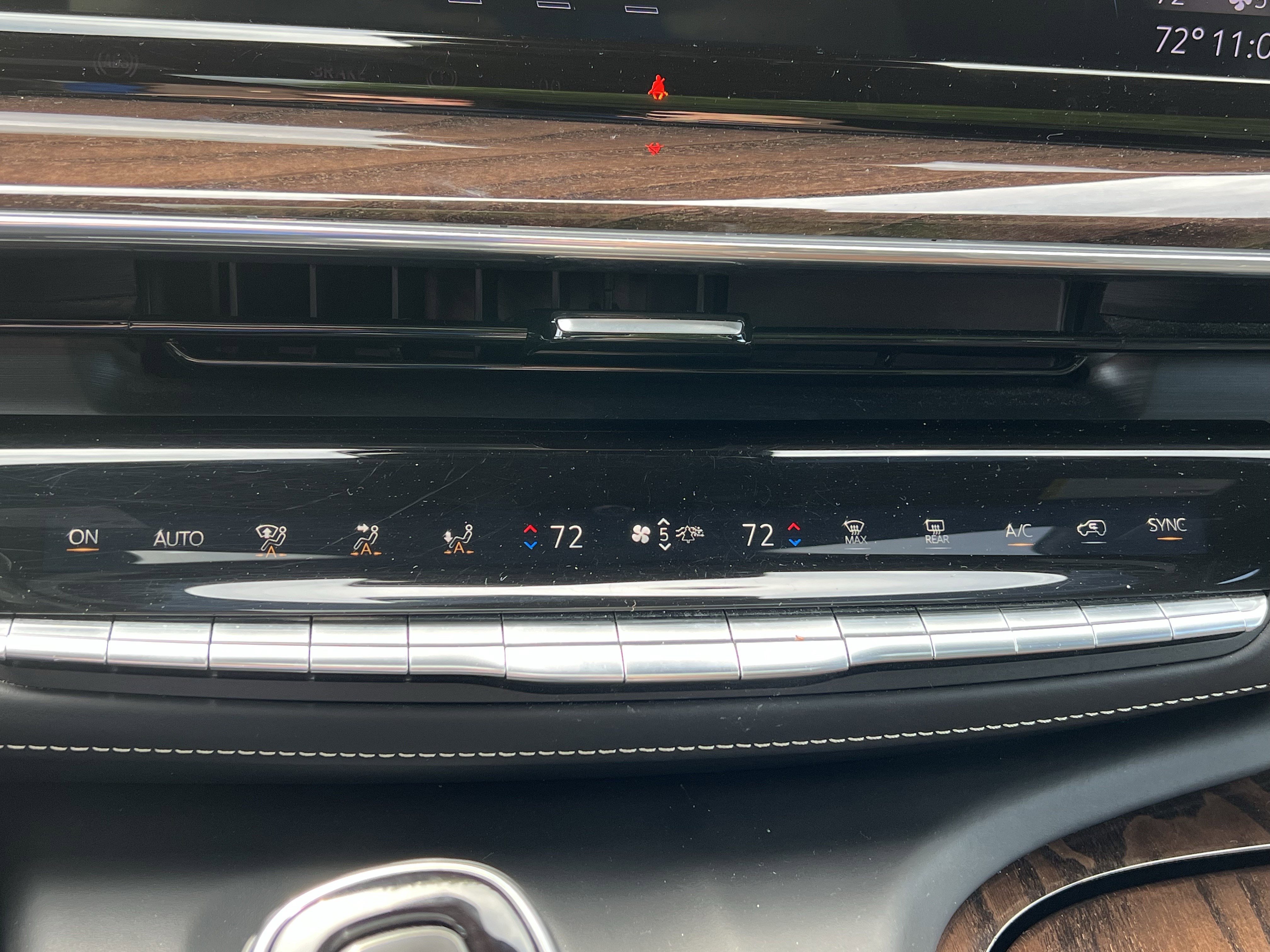 Used 2021 Cadillac Escalade ESV Sport Platinum w/ Heavy-Duty Trailer Package image 30