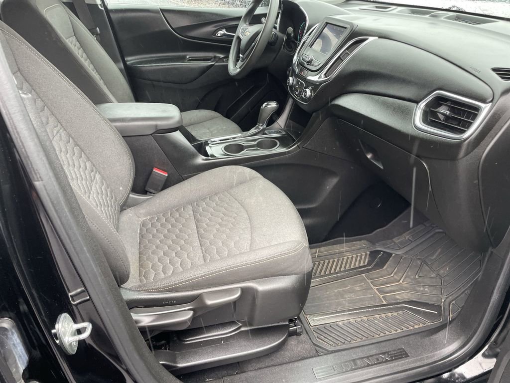 Used 2020 Chevrolet Equinox LT image 32
