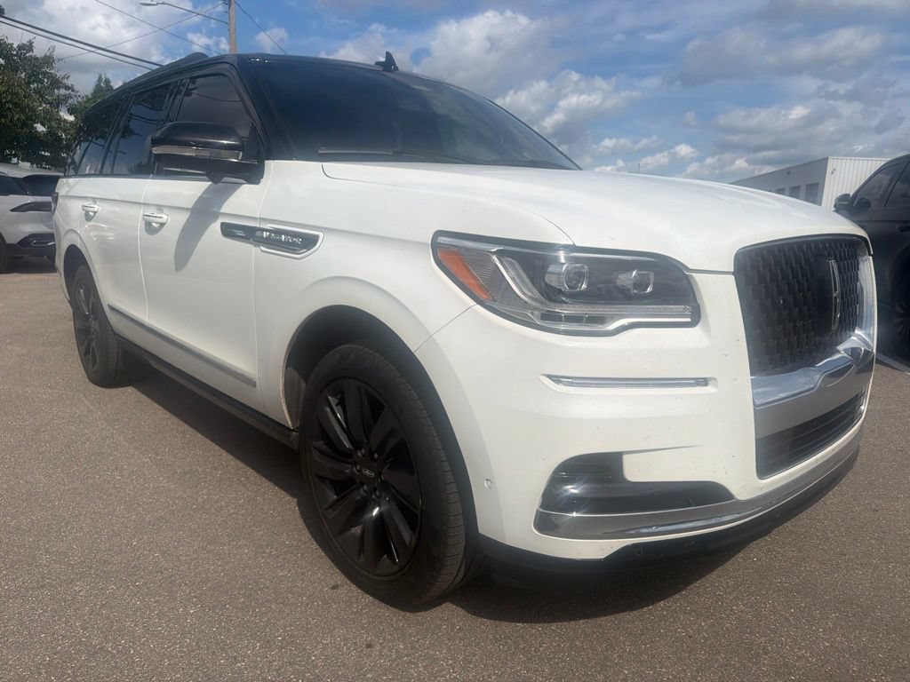 Used 2024 Lincoln Navigator Black Label AWD/4WD image 4