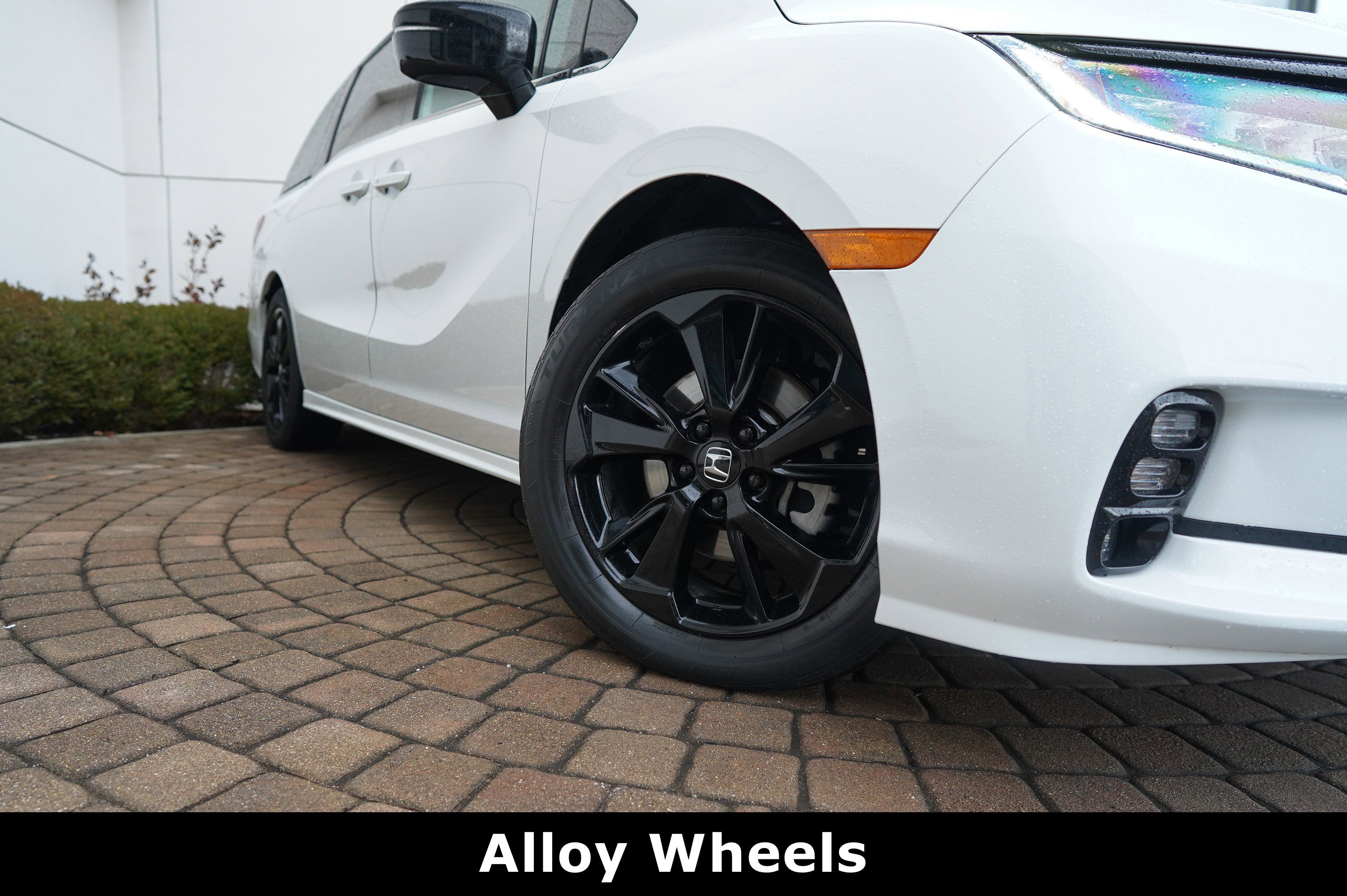 Used 2023 Honda Odyssey Sport image 17