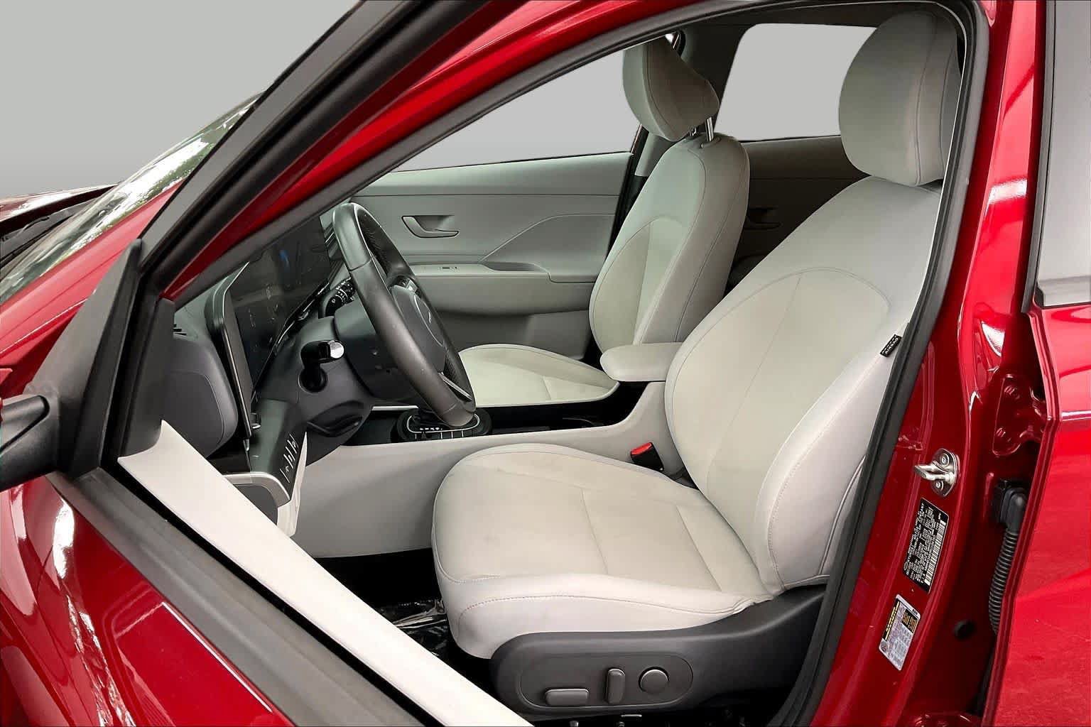 Certified 2024 Hyundai Kona SEL FWD image 8