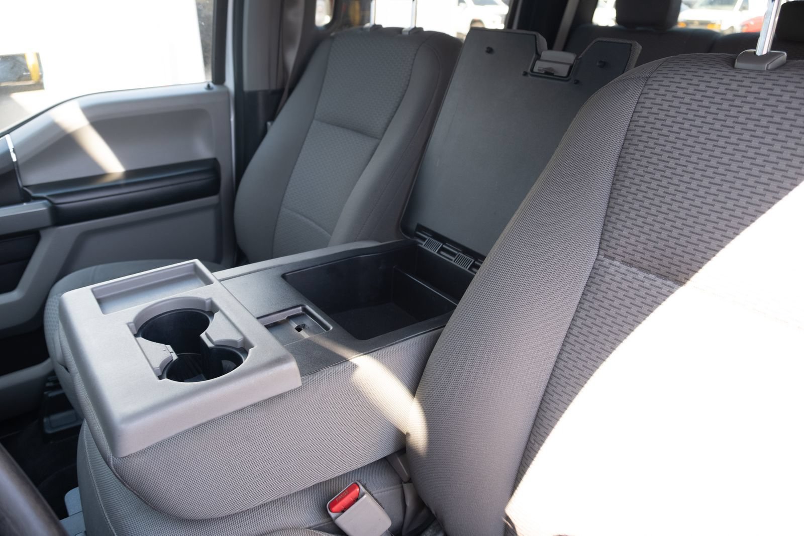 Used 2016 Ford F150 XLT AWD/4WD image 8
