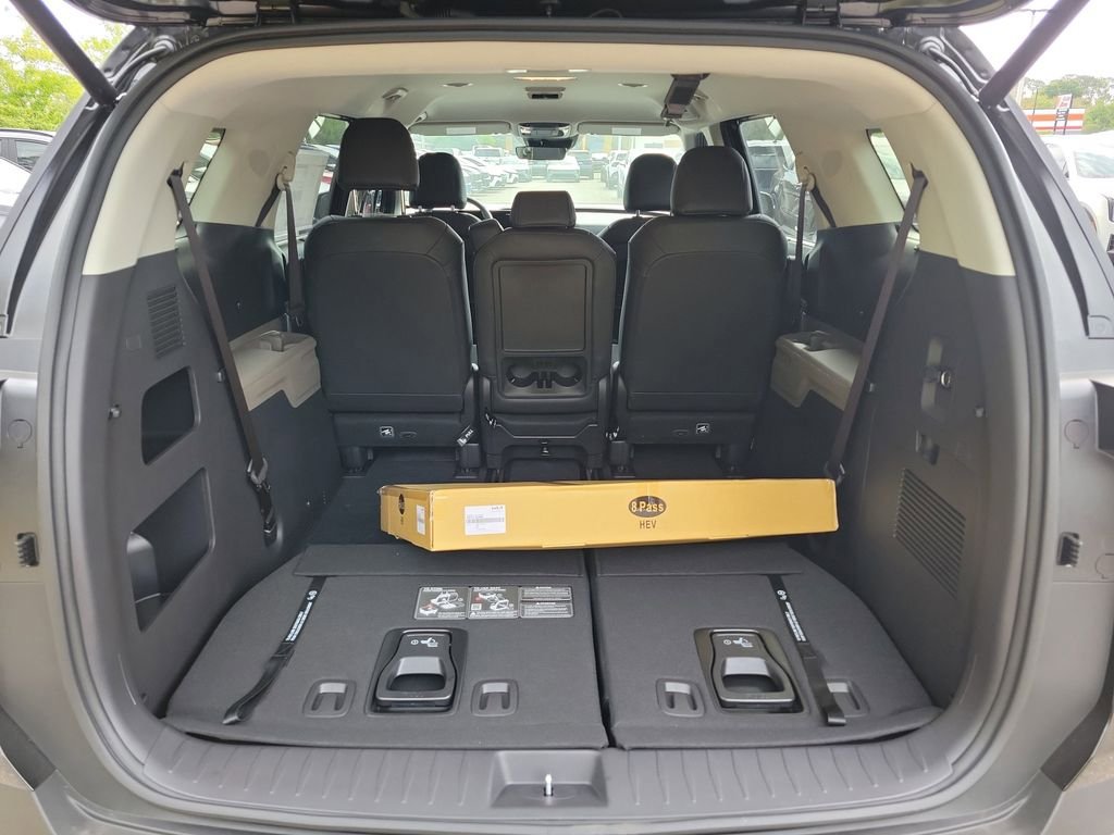 New 2026 Kia Carnival EX FWD image 14