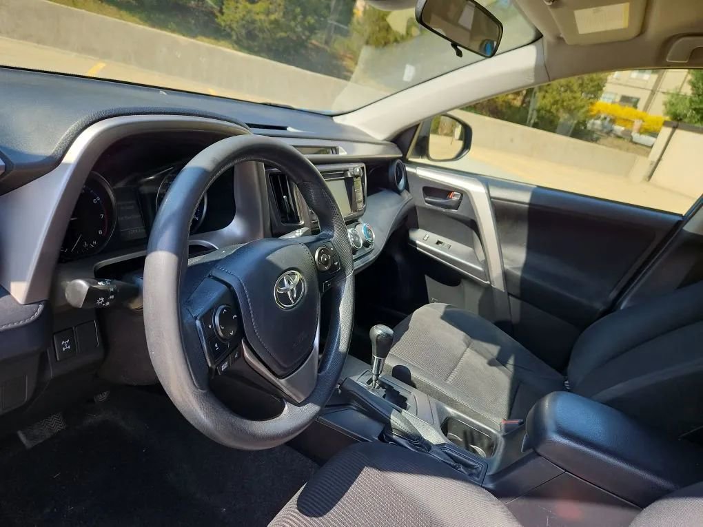 Used 2017 Toyota RAV4 LE w/ All Weather Liner Package image 19