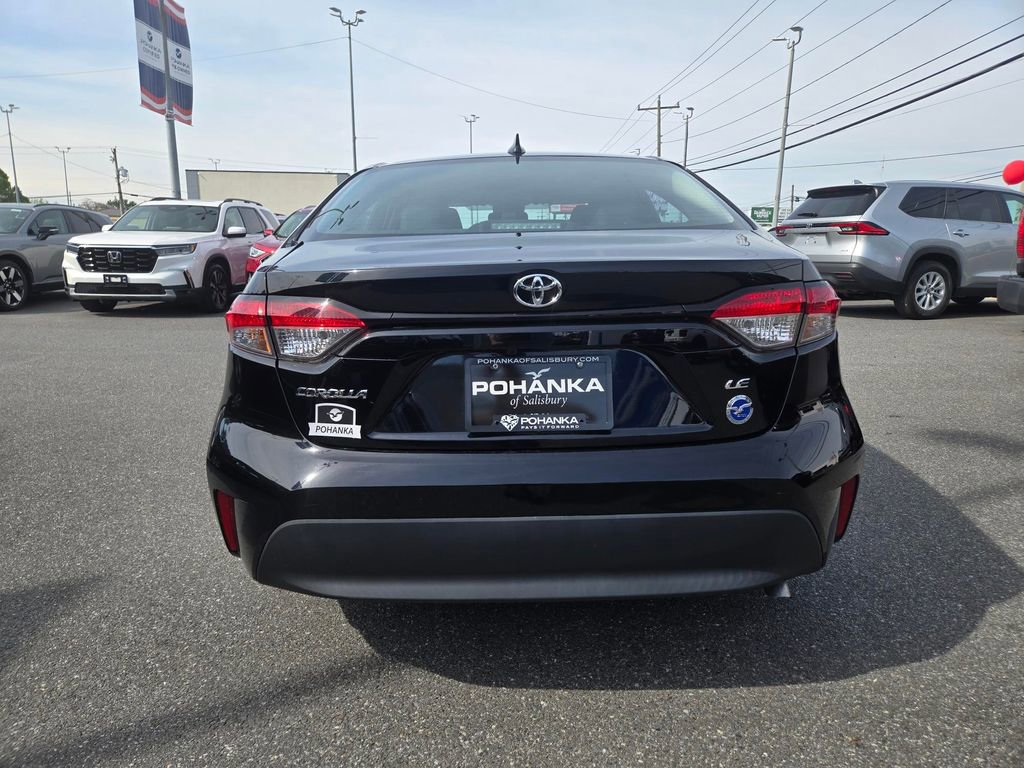 Used 2023 Toyota Corolla LE FWD image 6