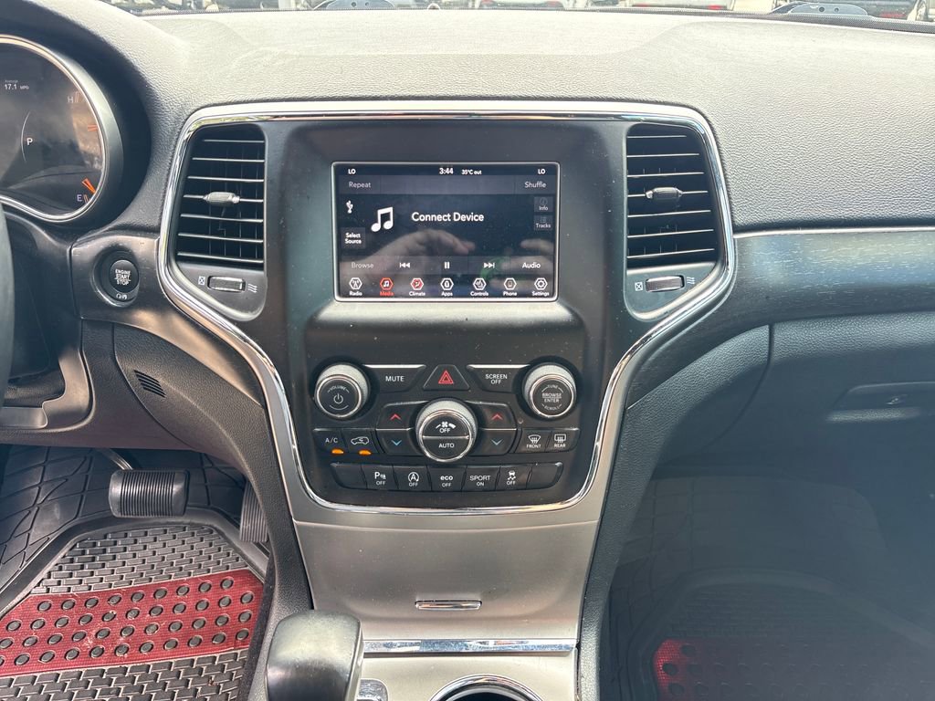 Used 2018 Jeep Grand Cherokee Laredo RWD image 22