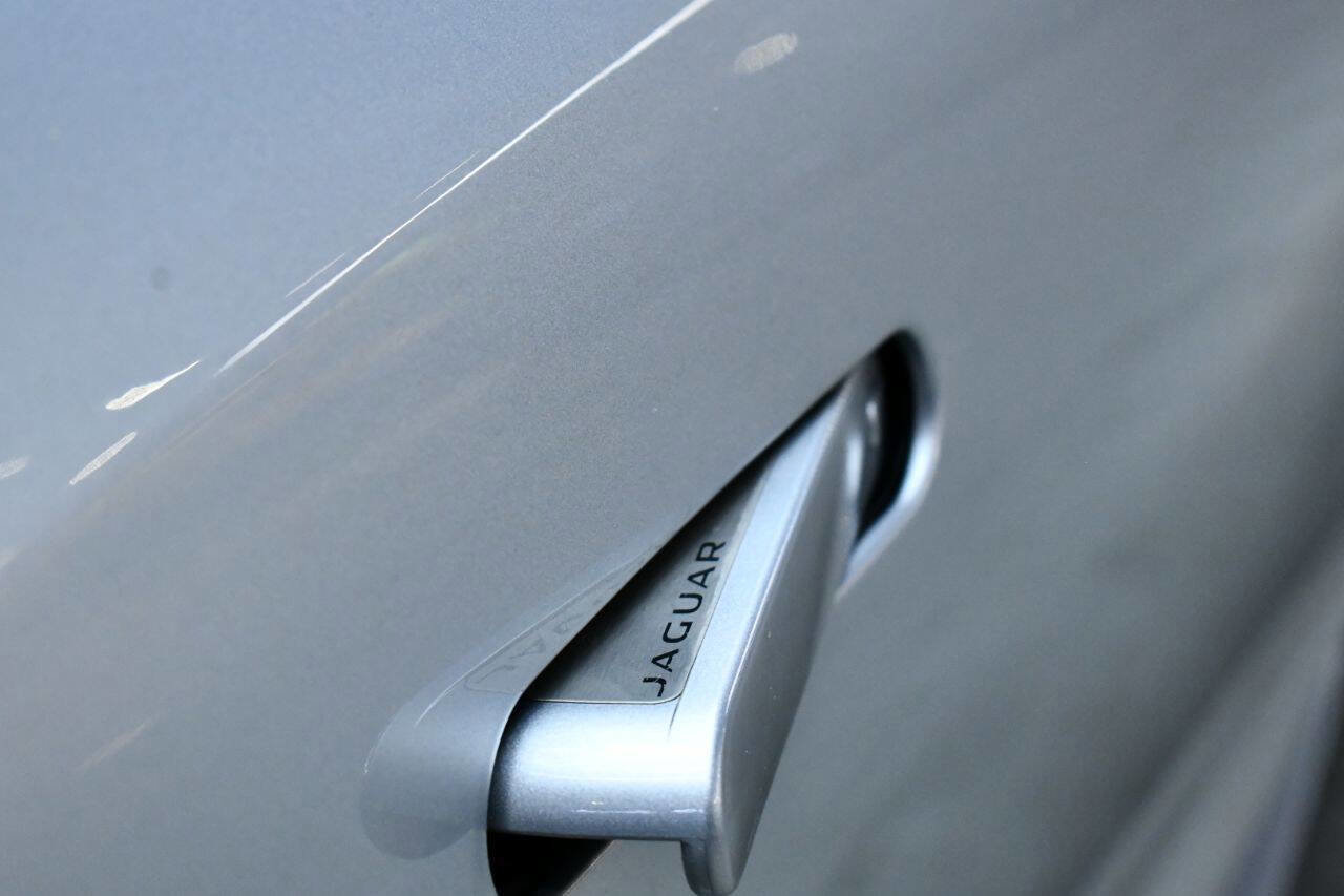 Used 2016 Jaguar F-TYPE S image 31