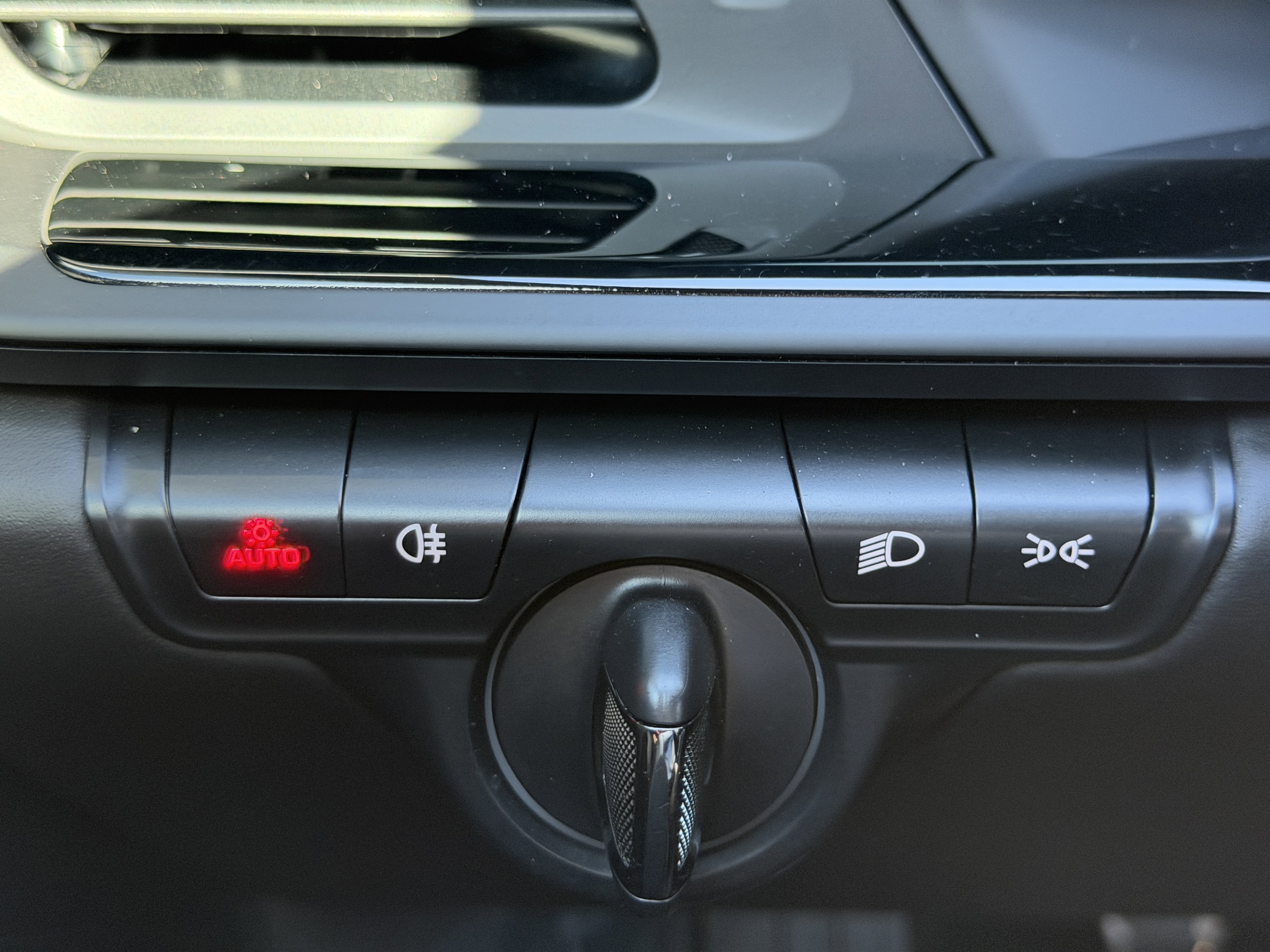 Certified 2024 Porsche 911 Carrera T image 28