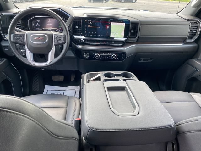 Used 2024 GMC Sierra 1500 SLT AWD/4WD image 5