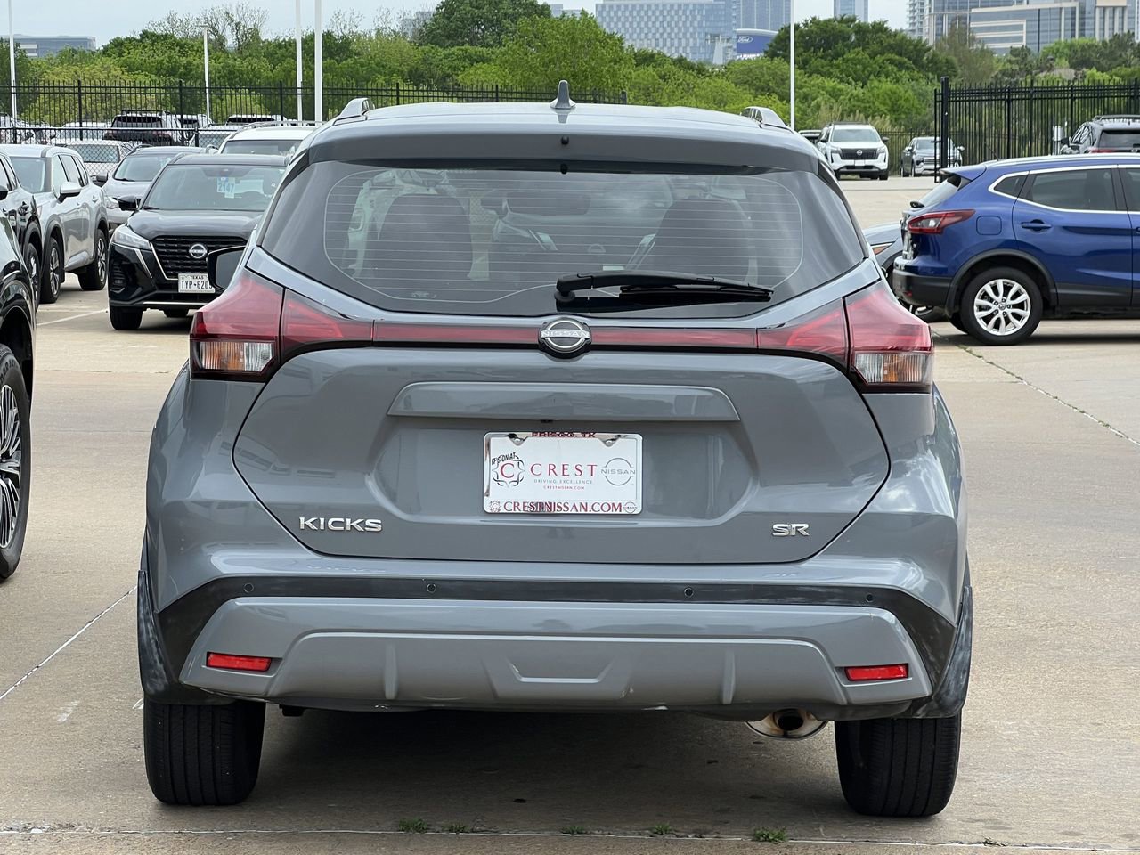Used 2023 Nissan Kicks SR w/ SR Premium Package image 5