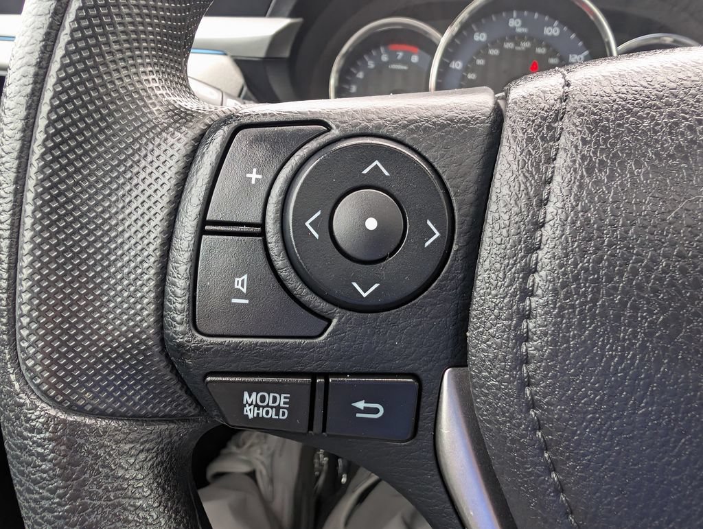 Used 2016 Toyota Corolla LE FWD image 23