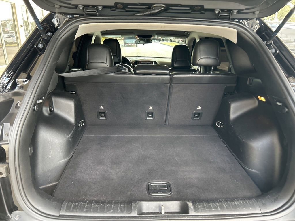 Used 2019 Jeep Cherokee Altitude image 30