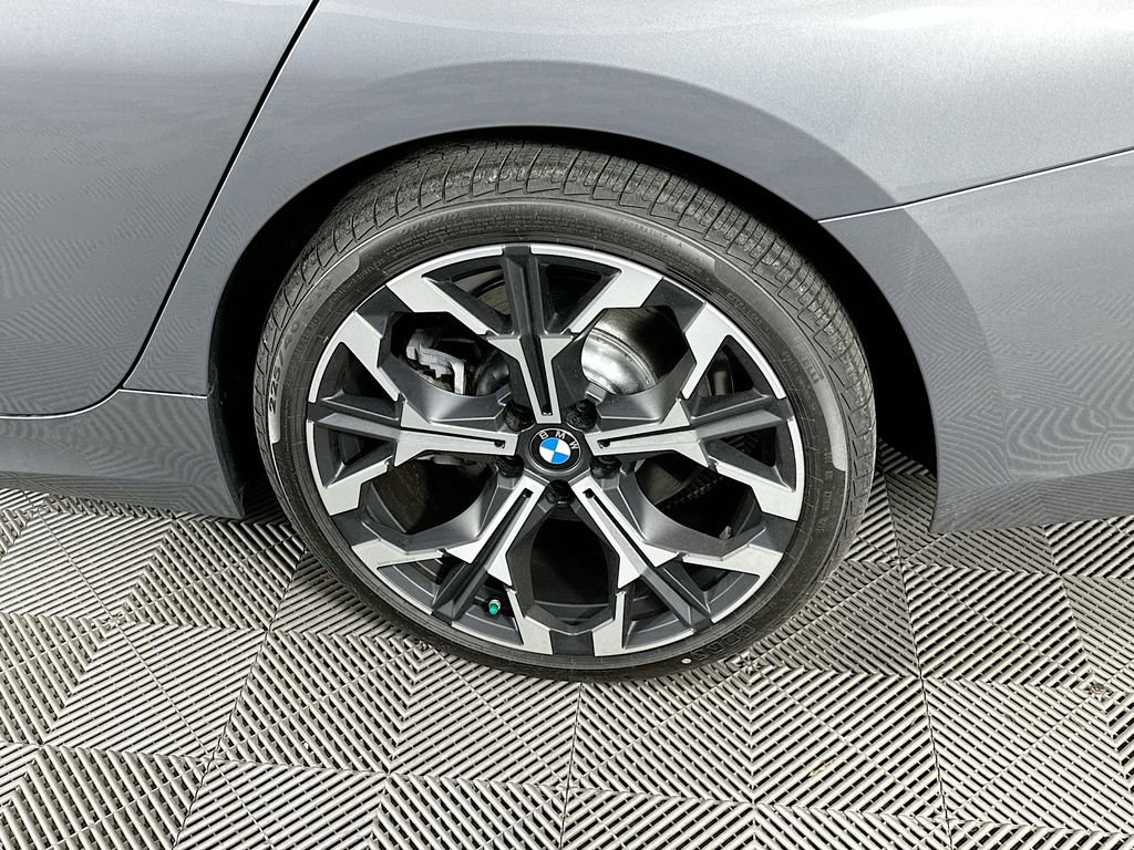 New 2026 BMW 330i xDrive Sedan w/ Premium Package image 39