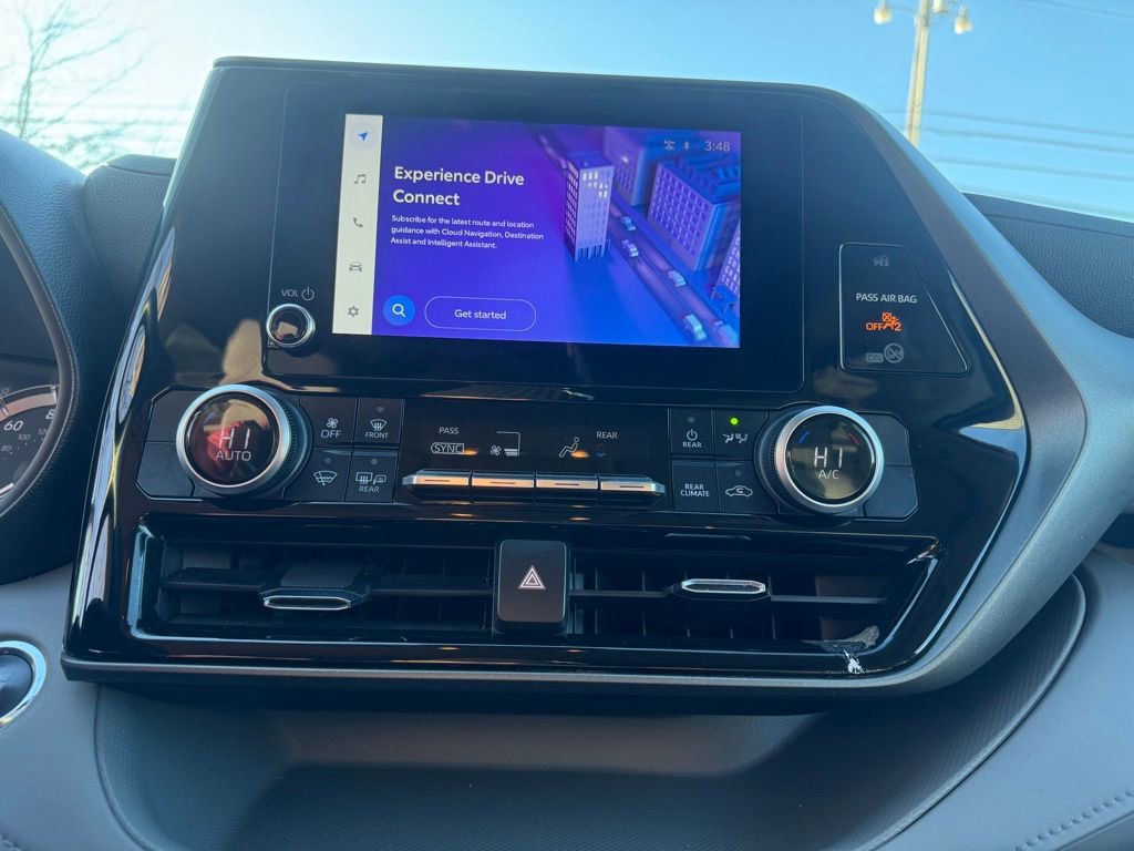 Used 2023 Toyota Highlander LE image 10