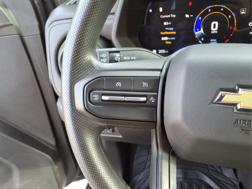 Used 2025 Chevrolet Colorado W/T w/ WT Custom Package RWD image 19