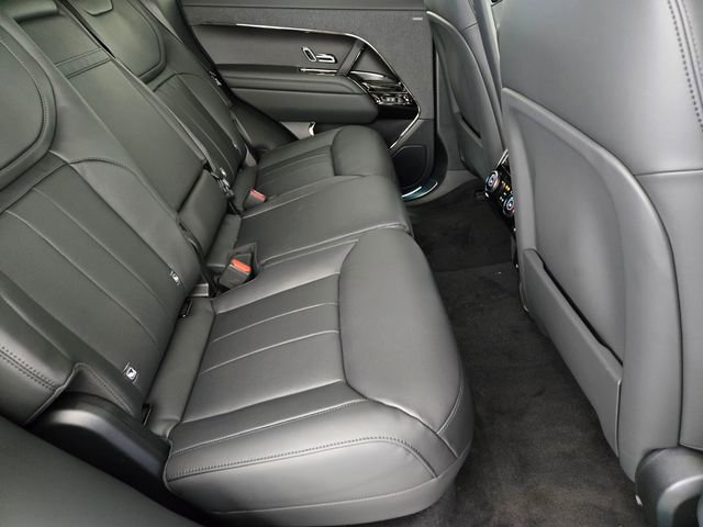 New 2026 Land Rover Range Rover Sport Dynamic SE AWD/4WD image 17
