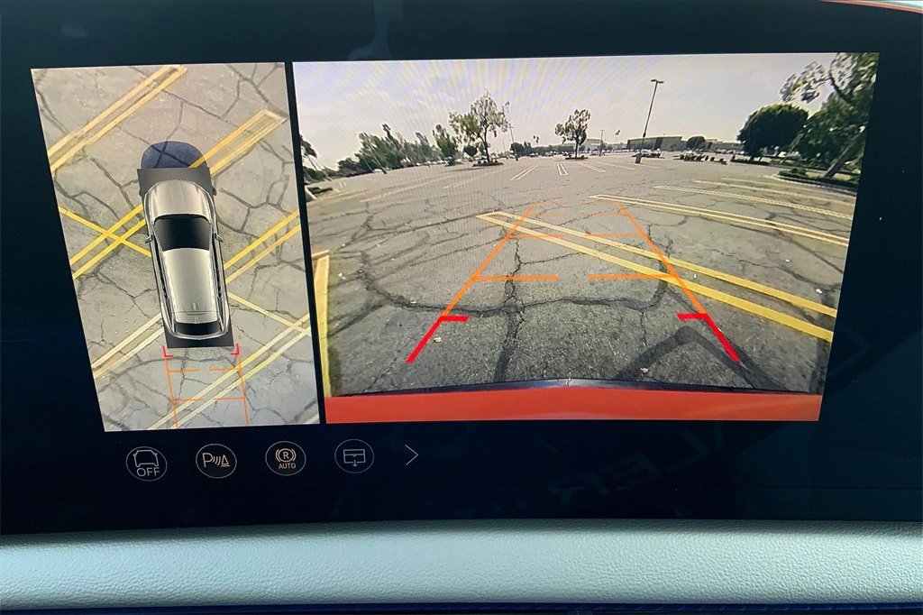 New 2026 Cadillac Optiq Sport 1 image 27