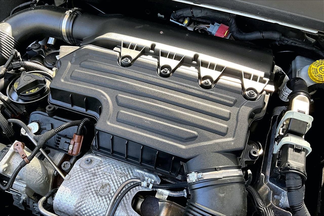 Used 2020 Jeep Renegade Trailhawk w/ Premium Leather Group image 28