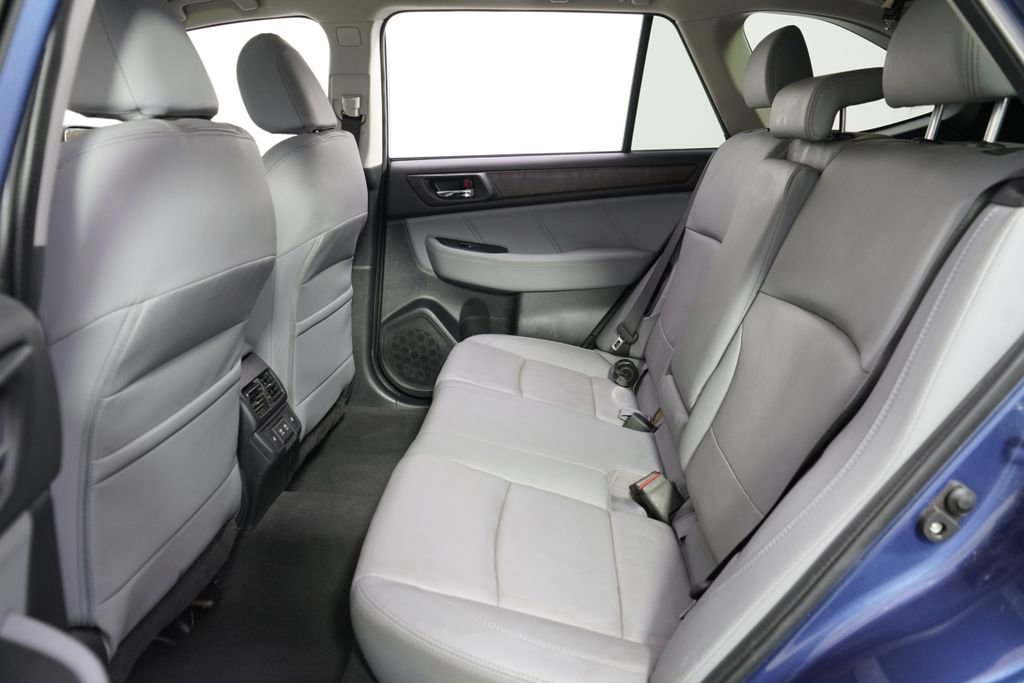 Used 2019 Subaru Outback 2.5i Limited AWD/4WD image 21