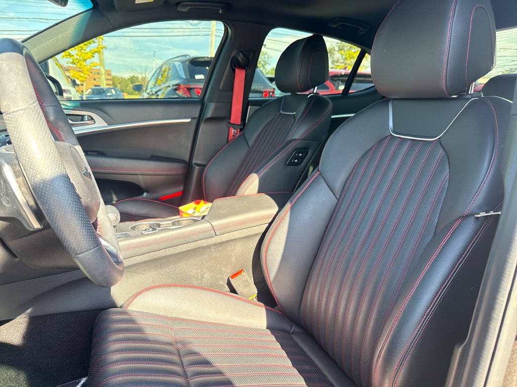 Used 2023 Genesis G70 2.0T w/ Sport Prestige Package AWD/4WD image 13