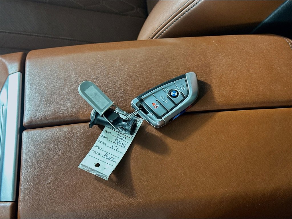 Used 2019 BMW X7 xDrive50i w/ Dynamic Handling Package image 36