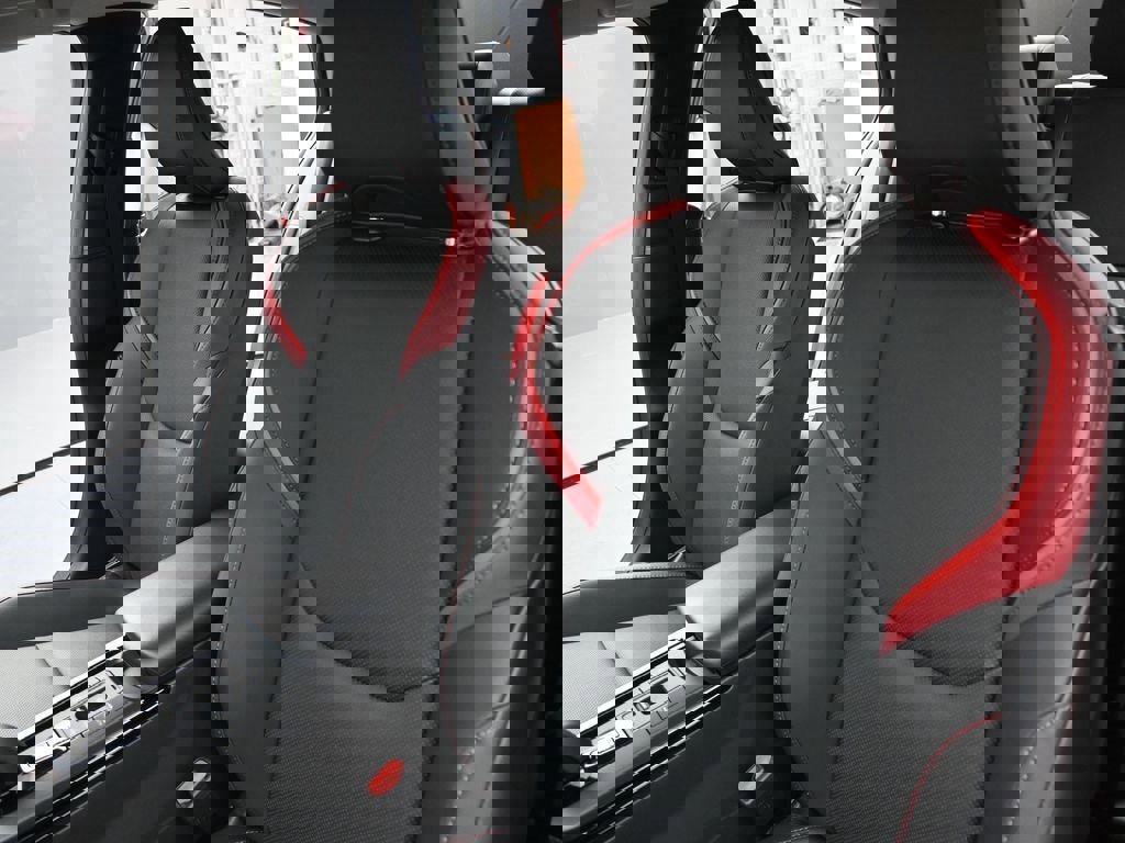 New 2026 Toyota Prius Plug-In Hybrid image 9