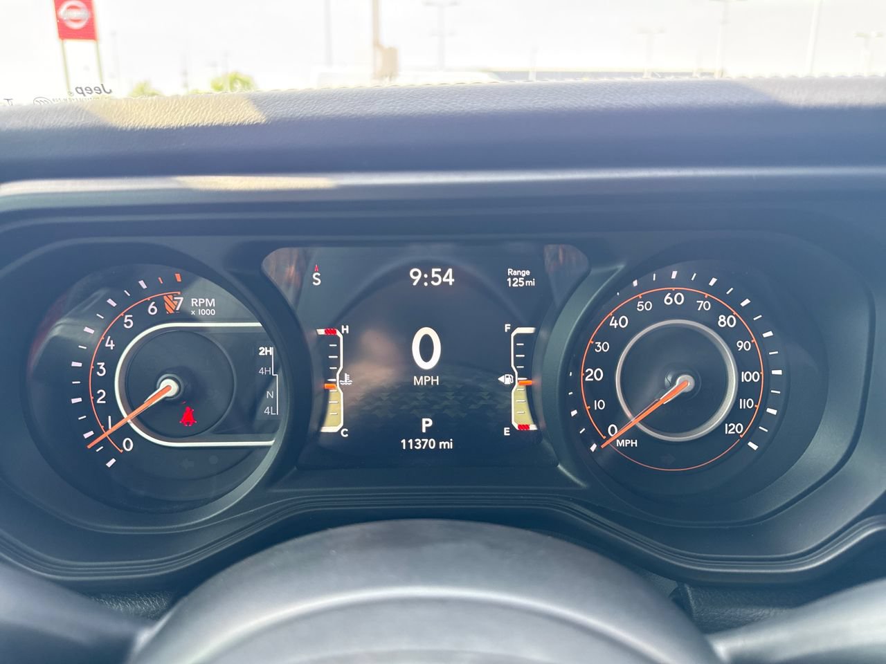 Used 2024 Jeep Gladiator Mojave w/ Technology Group AWD/4WD image 17