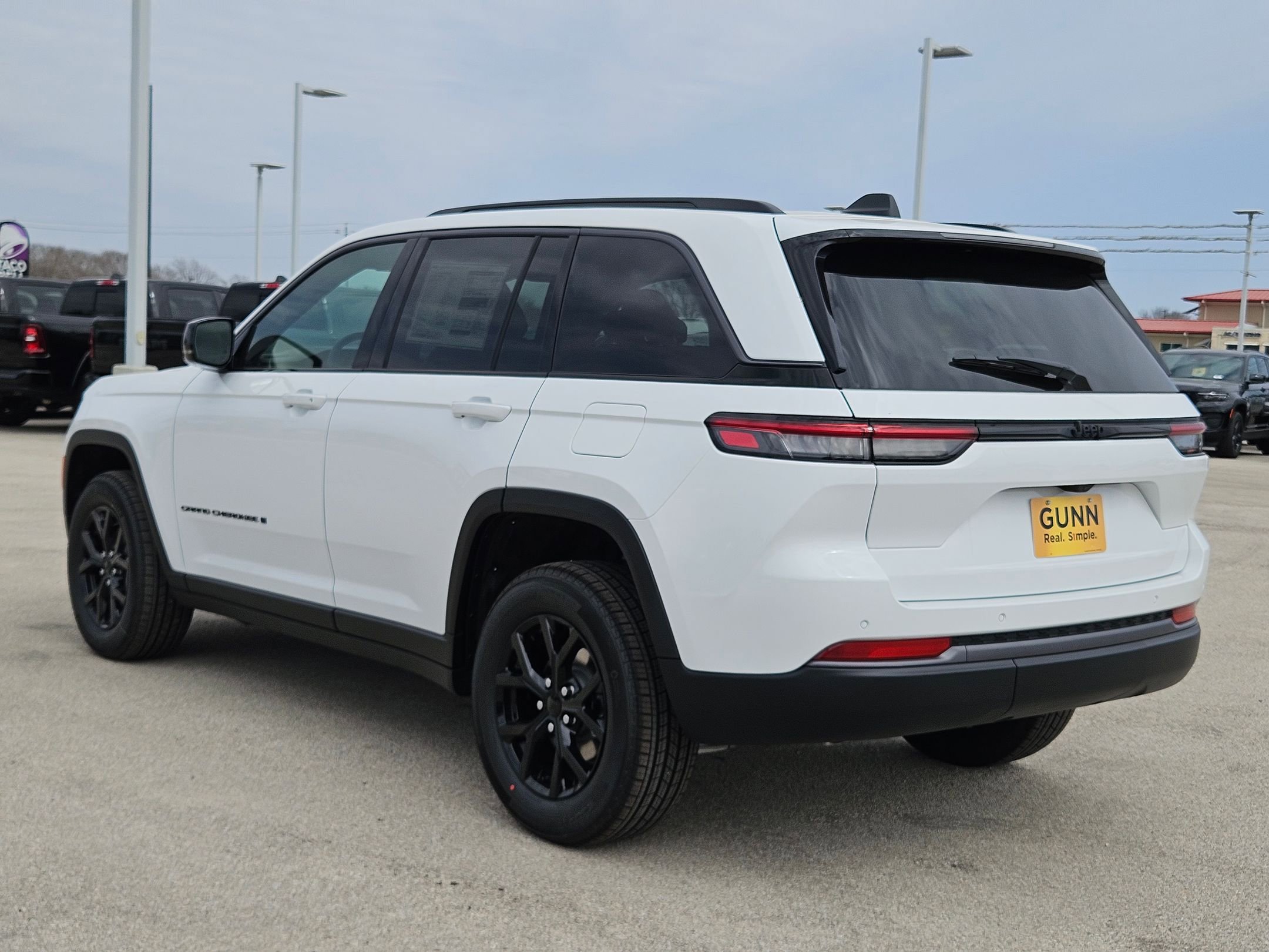 New 2026 Jeep Grand Cherokee Altitude RWD image 5