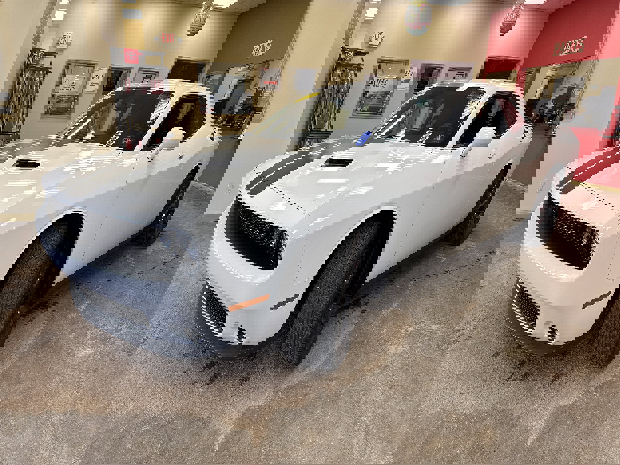 Used 2023 Dodge Challenger SXT w/ Blacktop Package image 7