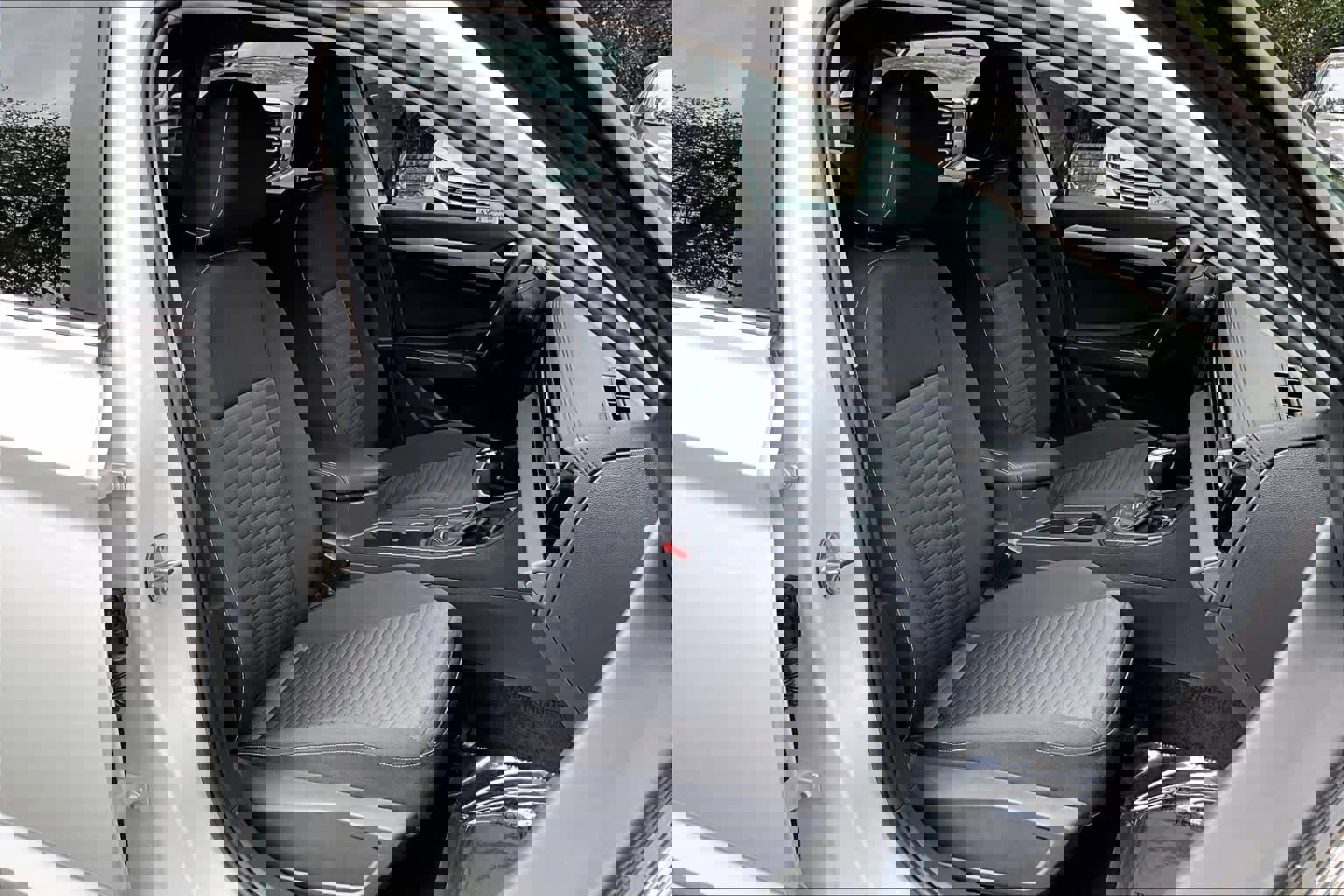 Certified 2025 Volkswagen Jetta S image 7