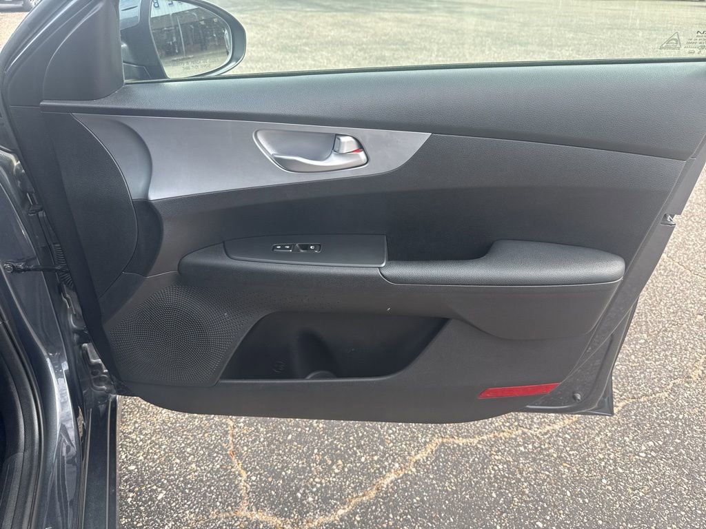 Used 2023 Kia Forte LXS FWD image 23