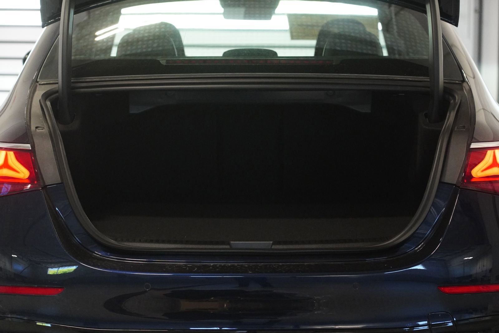 New 2026 Mercedes-Benz E 53 AMG e 4MATIC Sedan image 36