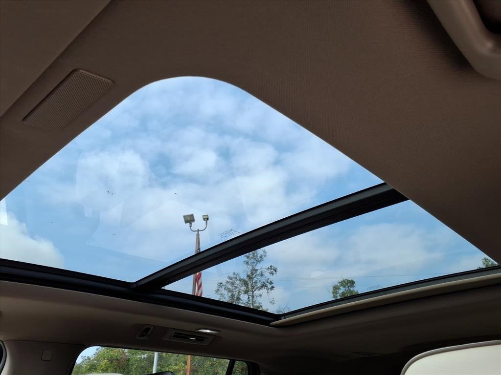 New 2026 GMC Yukon XL Denali w/ Denali Reserve Package image 16