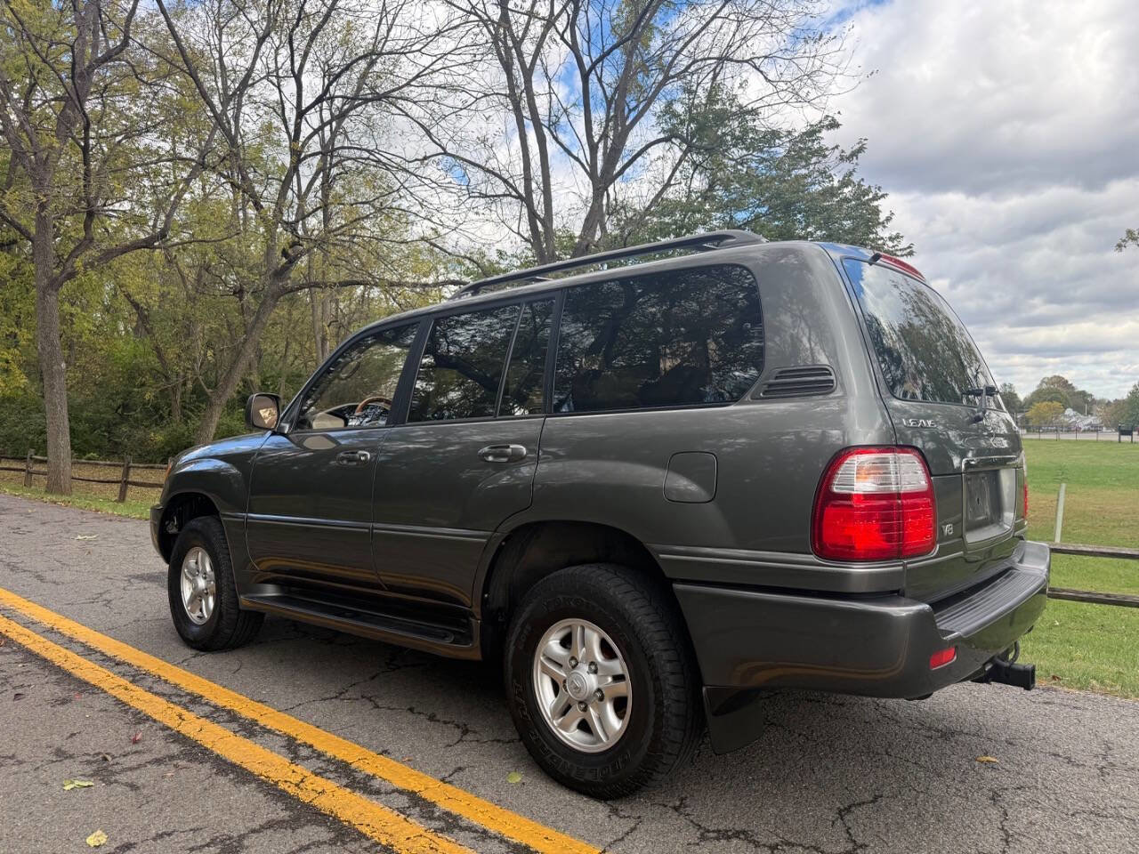 Used 2000 Lexus LX 470 4WD image 12